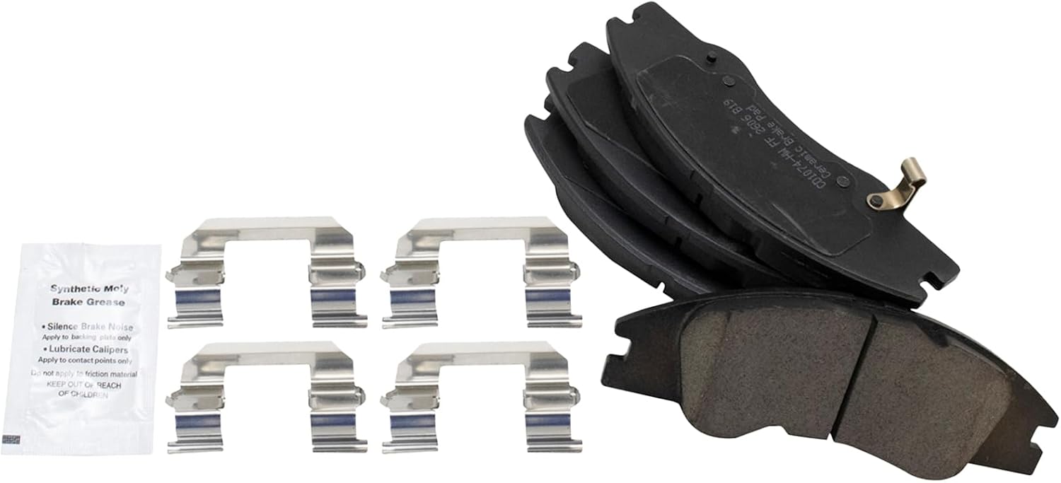TRQ Front and Rear Brake Pad and Rotor Set Ceramic Vented Solid Rotors Compatible with 2004-2009 Kia Spectra 2005-2009 Spectra5