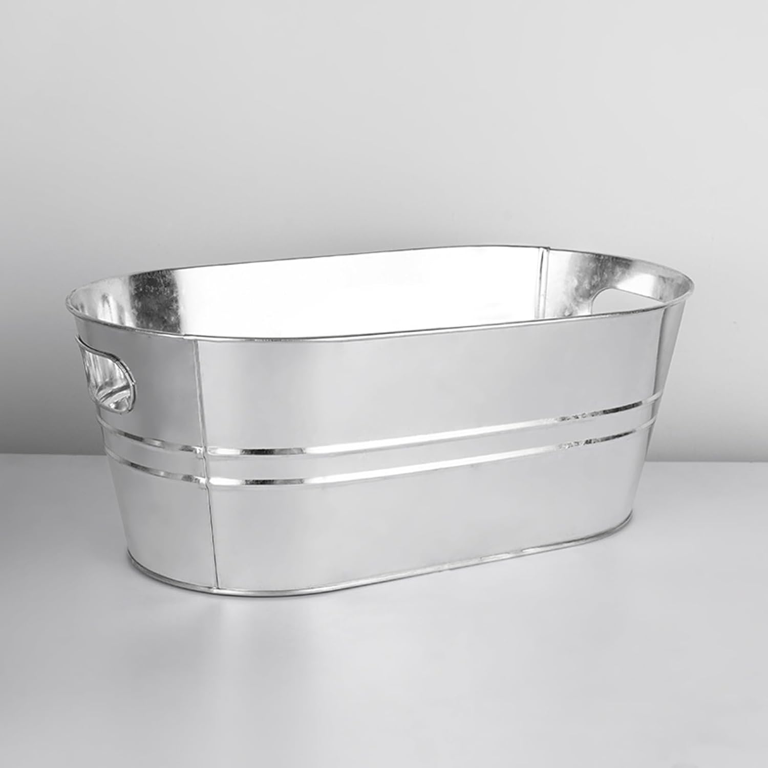 Ice Buckets Indoor Outdoor Ice Bucket Galvanized Beverage Tubs Insulated Drink Tub 15 Liter Large Drink and Wine Chiller Cold Beer Galvanized Beverage Ice Tubs for Home Parties Insulated Ice Bucket