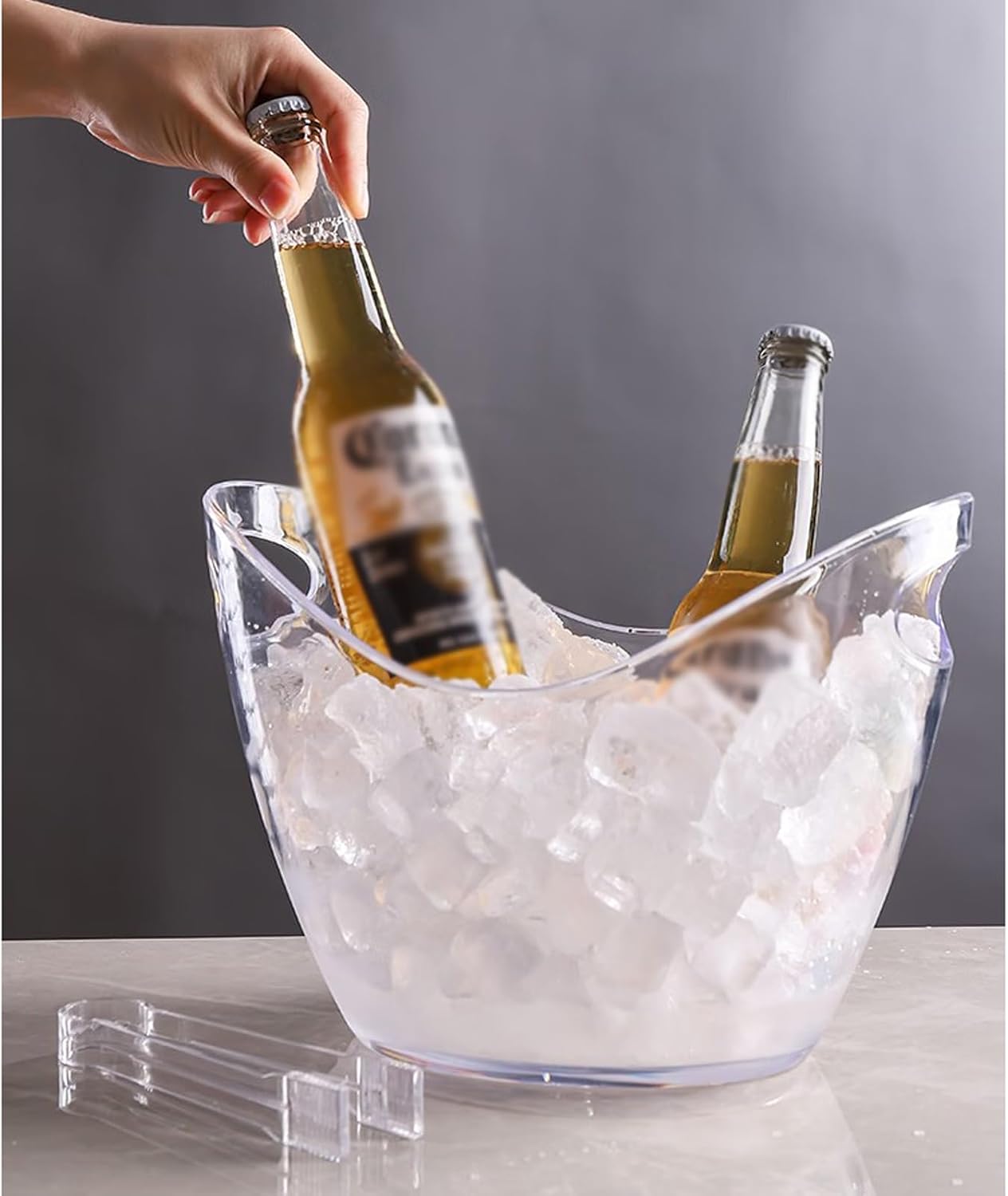 Ice Bucket Clear Acrylic Ice Bucket with Ice Tongs, 8 Liter Plastic Tub Oval Storage Bucket Ice Buckets for Drinks and Parties Plastic Wine Bucket, Beer Bucket, Champagne Bucket Keeps Ice Cold & Dry (
