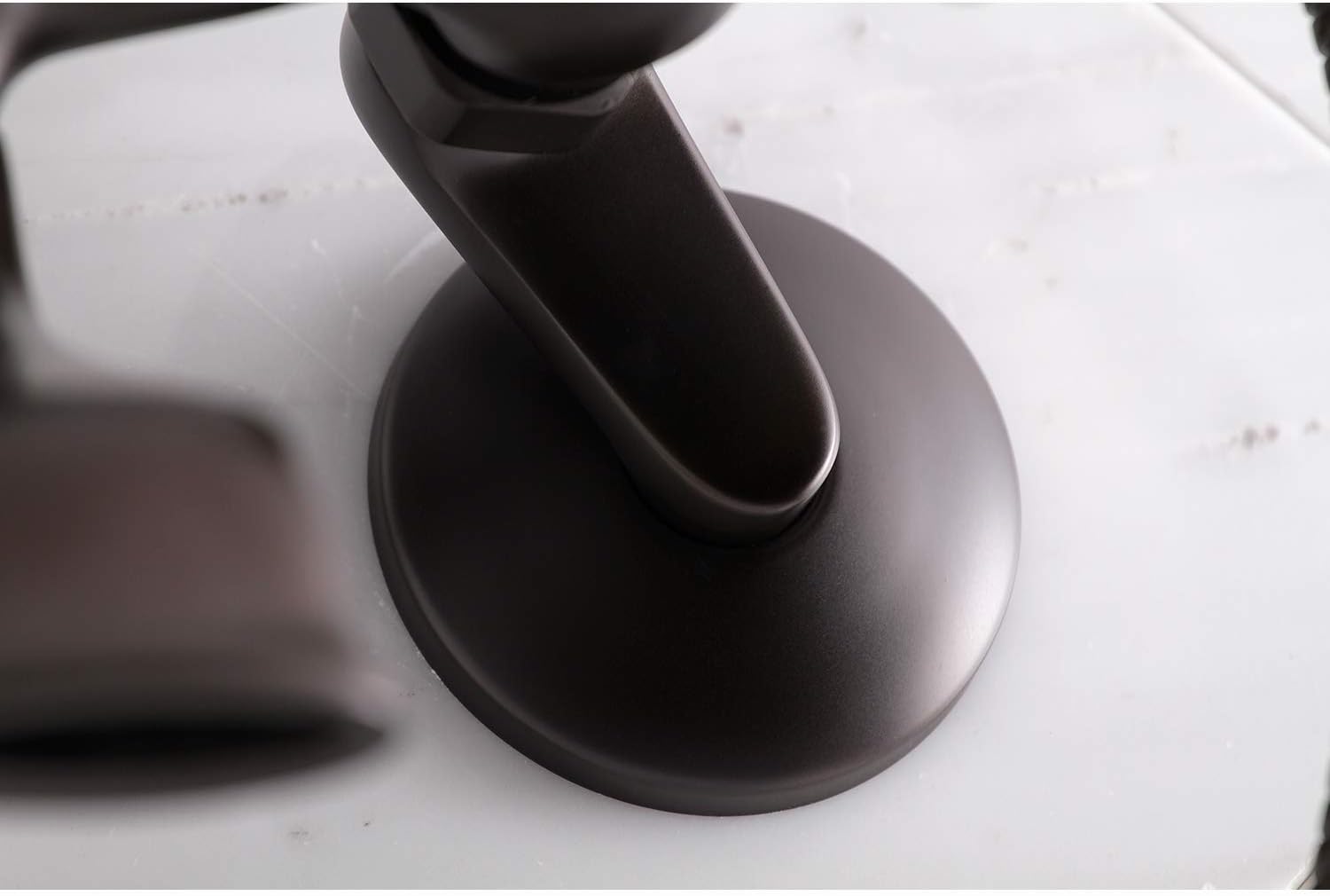 Kingston Brass KS266ORB Kingston Clawfoot Tub Faucet, 6-Inch Adjustable Center, Oil Rubbed Bronze, Oil-Rubbed Bronze