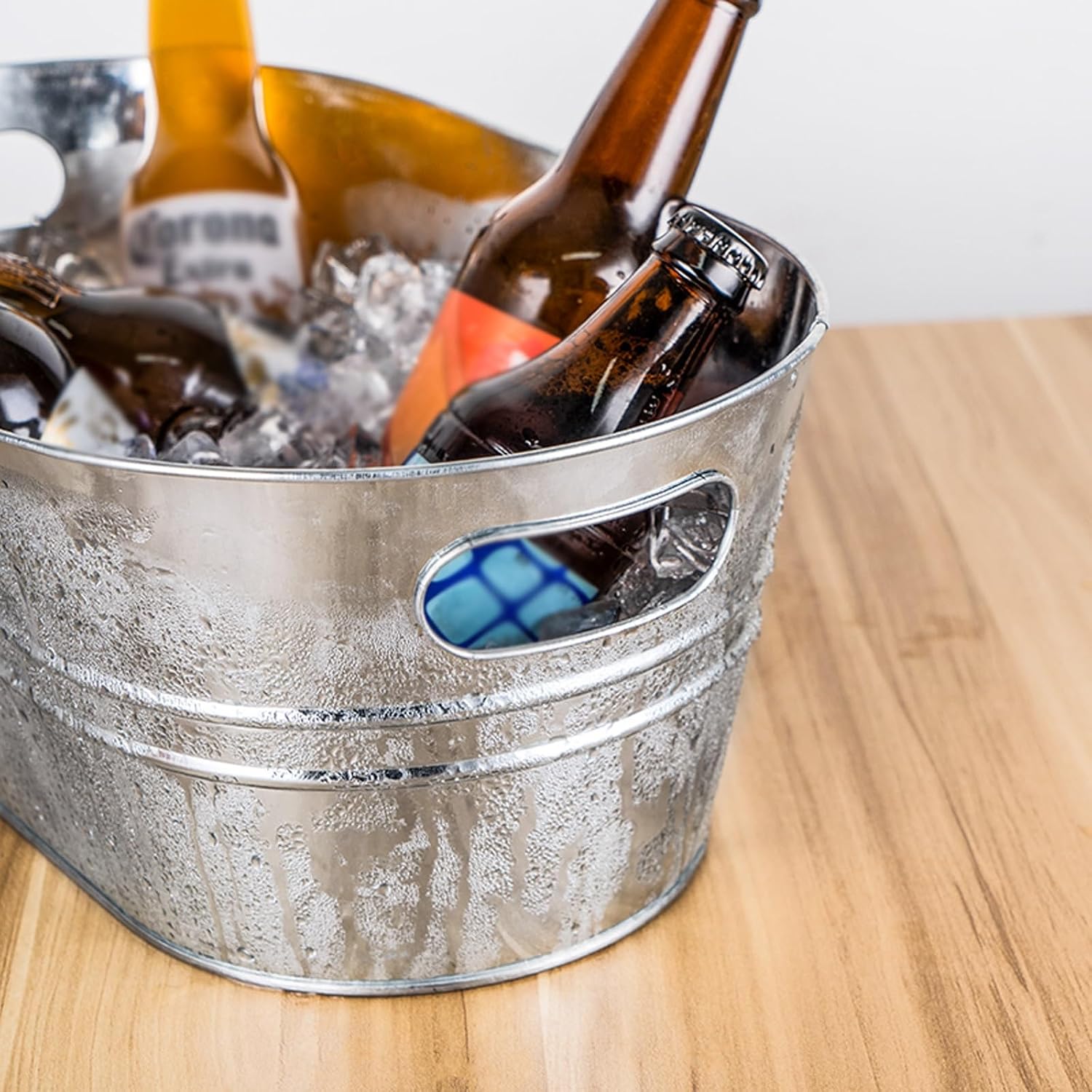 Ice Buckets Indoor Outdoor Ice Bucket Galvanized Beverage Tubs Insulated Drink Tub 15 Liter Large Drink and Wine Chiller Cold Beer Galvanized Beverage Ice Tubs for Home Parties Insulated Ice Bucket