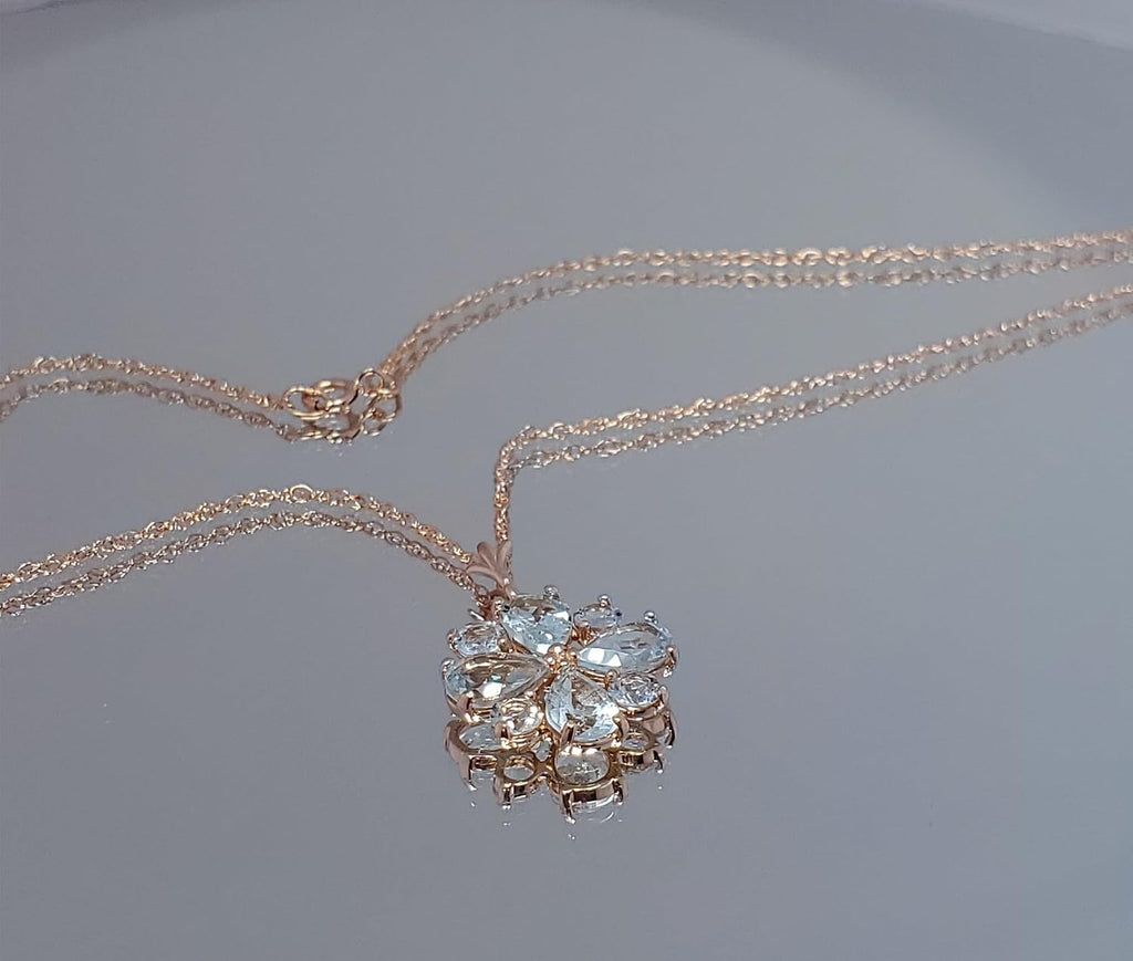 Galaxy Gold GG 14K Yellow Gold Natural Aquamarine Pendant Necklace - March Birthstone - Courage & Clarity - 16' to 24' - Fine Jewelry for Women
