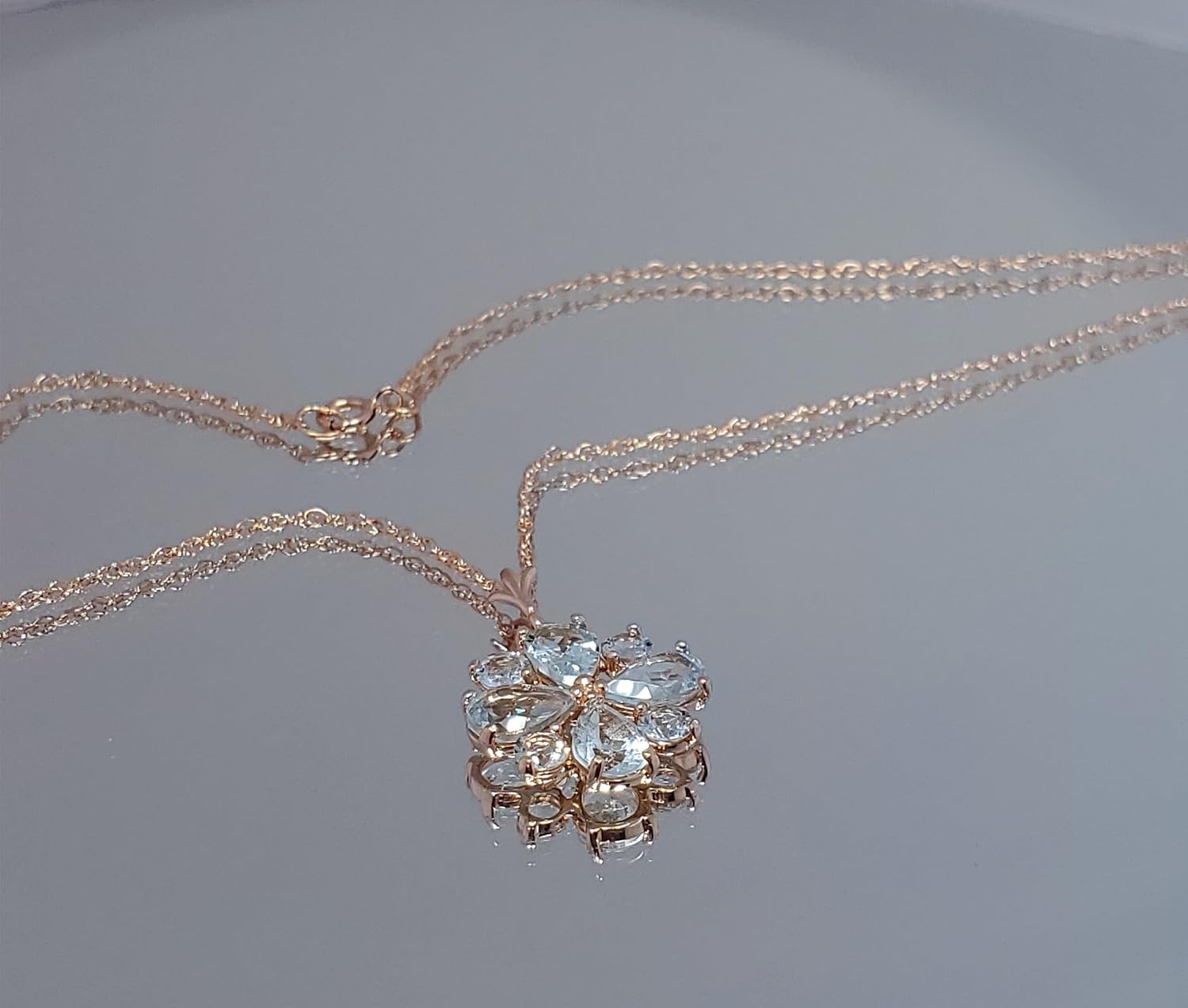 Galaxy Gold GG 14K Yellow Gold Natural Aquamarine Pendant Necklace - March Birthstone - Courage & Clarity - 16' to 24' - Fine Jewelry for Women