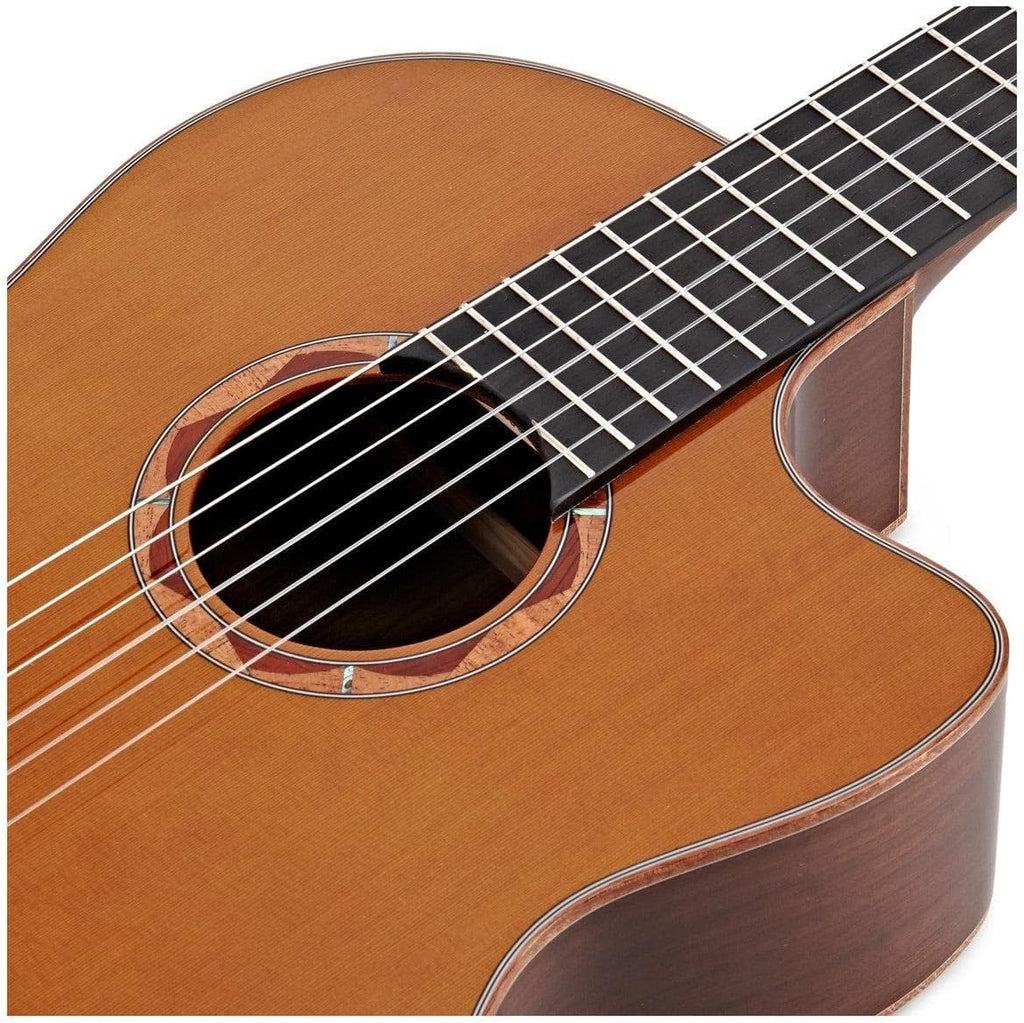 Yamaha NCX3C NT Cedar Top Cutaway Acoustic-Electric Nylon-String Classical Guitar With Reinforced Carrying Bag , Natural