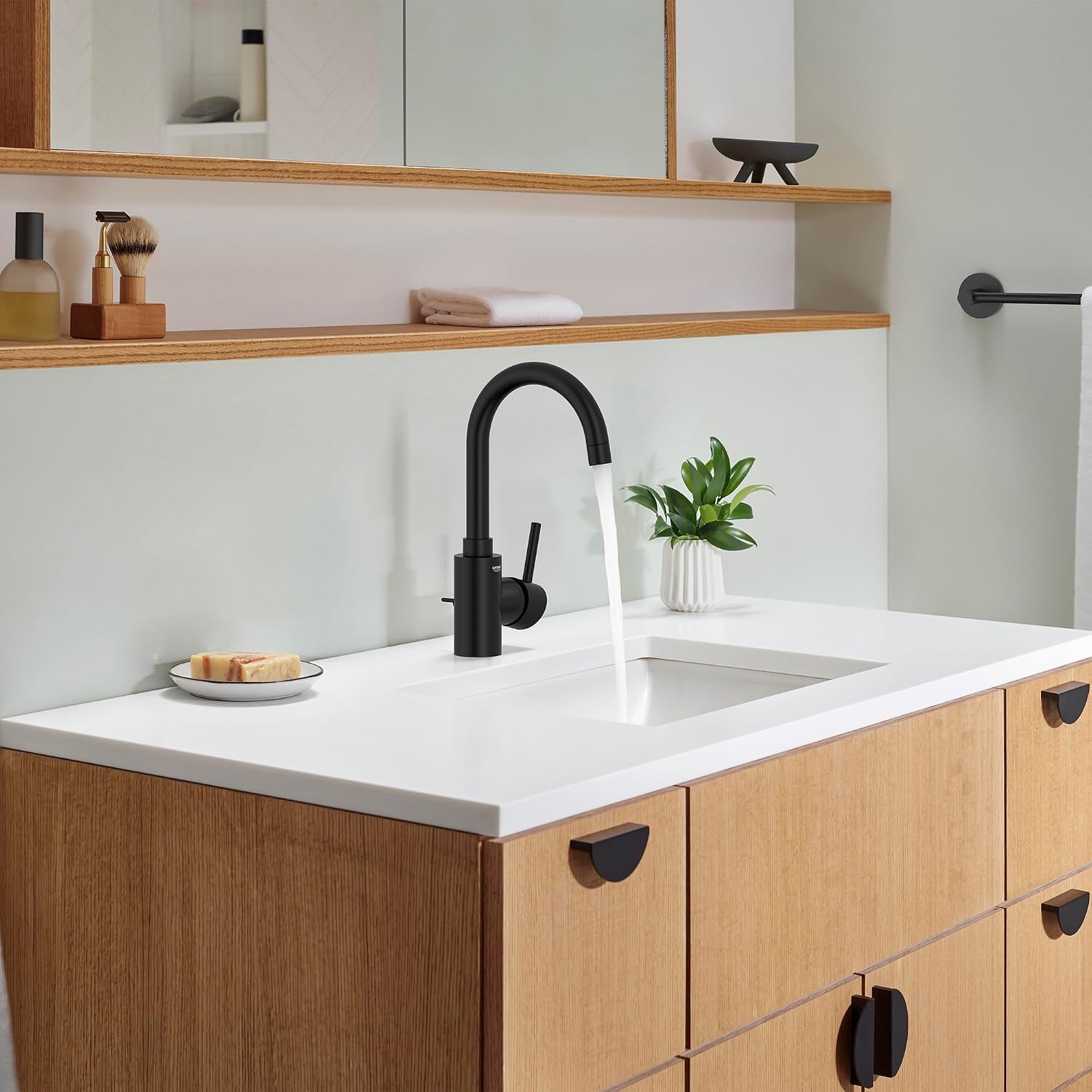 GROHE 321382431 Concetto Single-Handle Bathroom Faucet, 1.2 GPM, L-Size, Matte Black