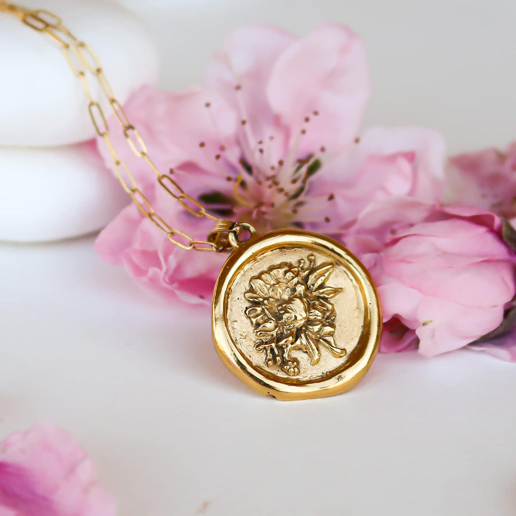 LOTUS STONE JEWELRY 23.5K Gold Vermeil Wax Seal Pendant, Coin Necklace for Women (Gold Vermeil)