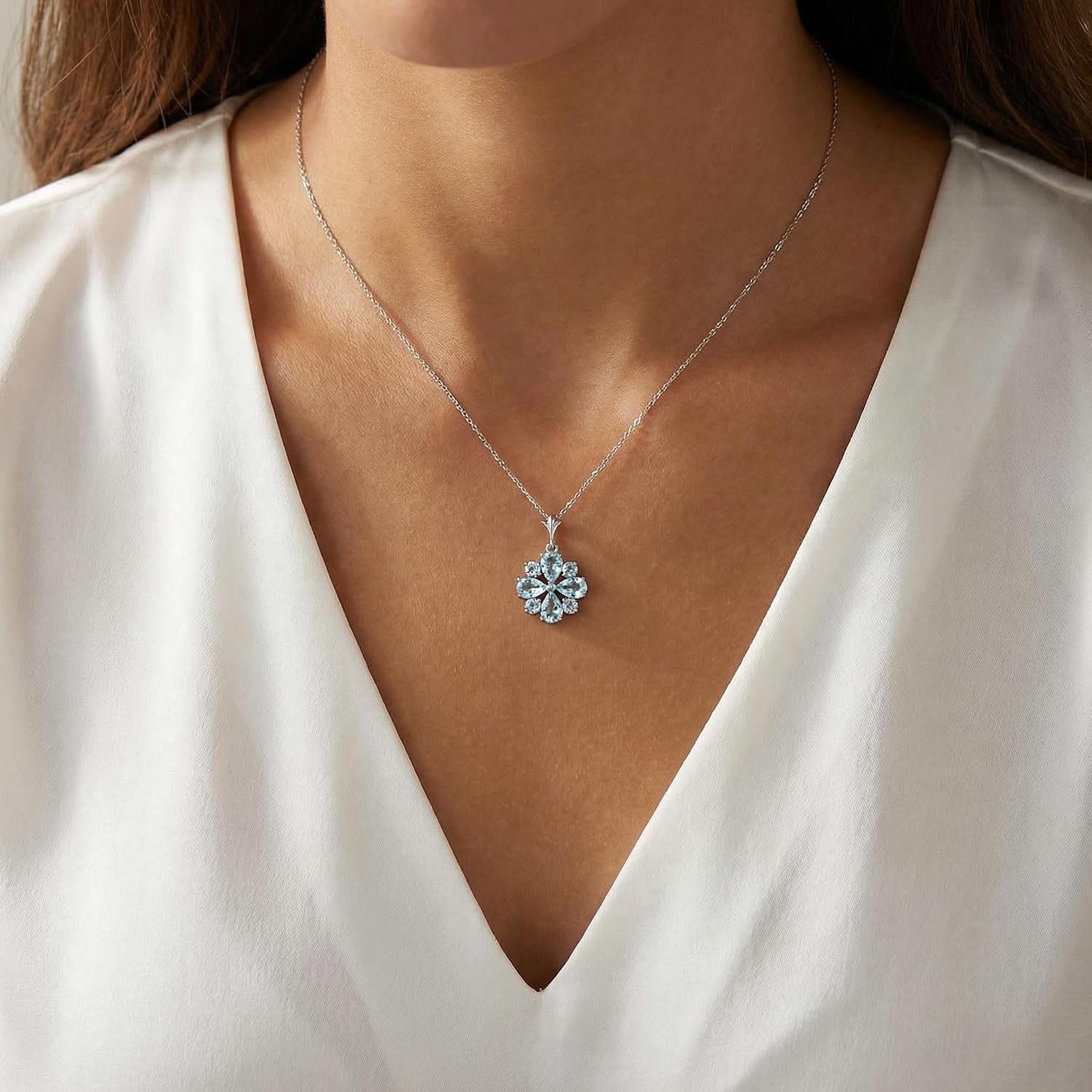 Galaxy Gold GG 14K Yellow Gold Natural Aquamarine Pendant Necklace - March Birthstone - Courage & Clarity - 16' to 24' - Fine Jewelry for Women