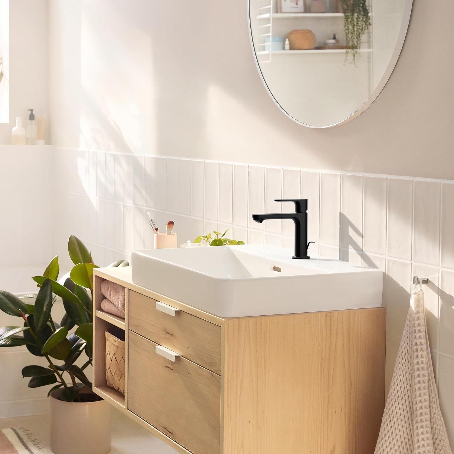 hansgrohe Rebris S Bathroom Faucet, 1 Hole, Single Handle, Bathroom Sink Faucet for Vanity with Pop-Up Drain Assembly, 1.2 GPM, Matte Black, 72517671