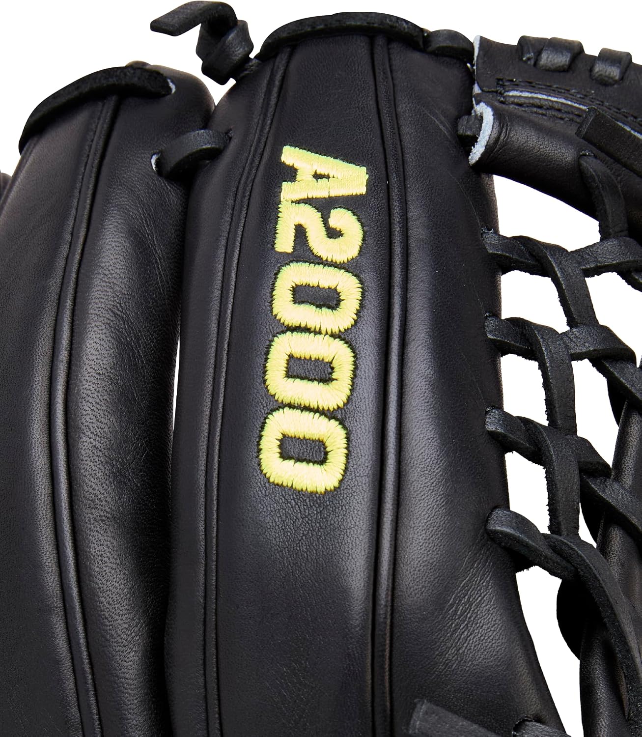 Wilson | 2026 | A2000 Classic | Baseball Gloves + Mitts | Sizes 11.5' - 12.75' | Right + Left Hand Throw | Multiple Styles