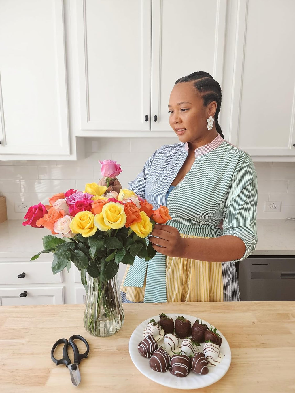 Shari's Berries 24 Assorted Roses with Vase & 6 Gourmet Chocolate Covered Strawberries Gift Set | Flower & Chocolate Gift Delivery for Birthdays, Anniversaries, Weddings, or Saying Thank You