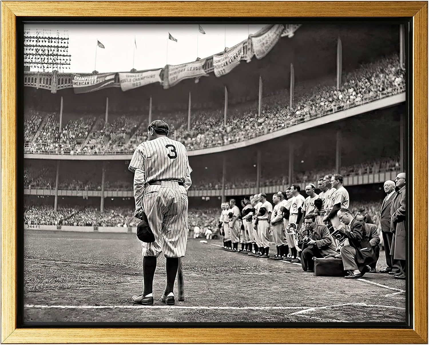 Poster Master The Babe Bows Out Canvas - Retro Babe Ruth Retires Print - Sports Art - Gift for Him, Men, Athlete - Baseball Art - Decor for Man Cave, Gym, Living Room - 16x20 Gold Framed Canvas